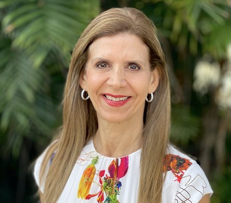 Dr. Cristina Keusch
