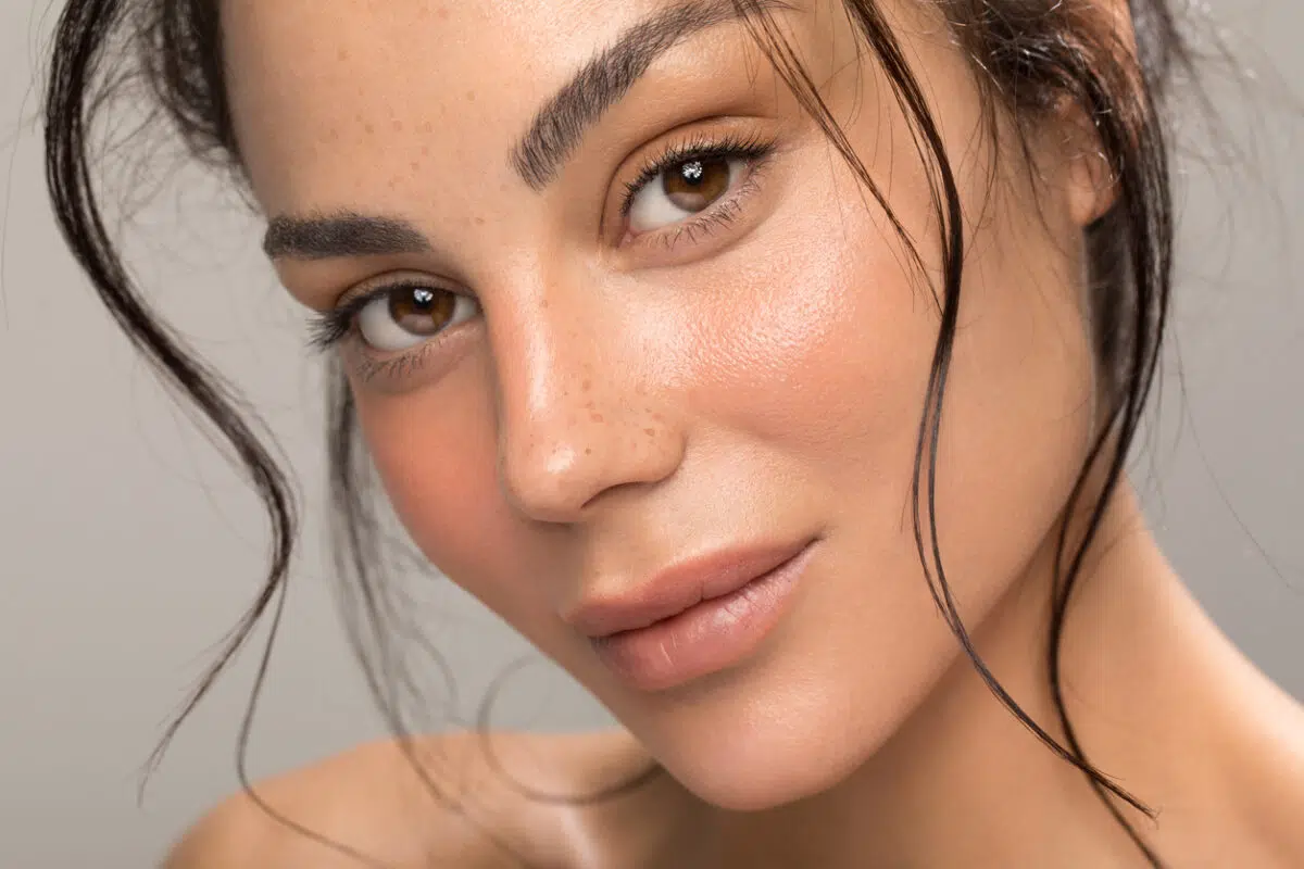 Fraxel Laser Resurfacing – A Non-Surgical Alternative for Damaged Skin