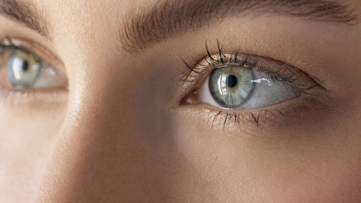 The ‘Invisible’ Procedure: Why Blepharoplasty is Hollywood’s Best-Kept Secret for Looking 10 Years Younger