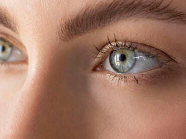The ‘Invisible’ Procedure: Why Blepharoplasty is Hollywood’s Best-Kept Secret for Looking 10 Years Younger